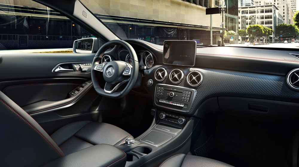 Siêu sedan Mercedes S65 AMG ra mắt tại Việt Nam, giá 12,799 tỷ đồng a-class-2016 (4).jpg