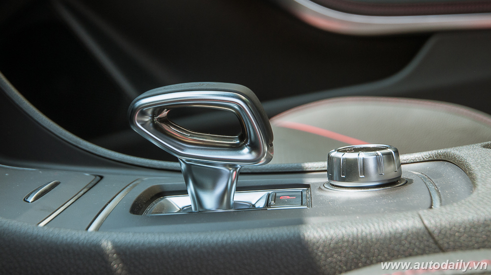 Ảnh chi tiết Mercedes A-Class 2016 tại Việt Nam A-Class_2016 (32).jpg