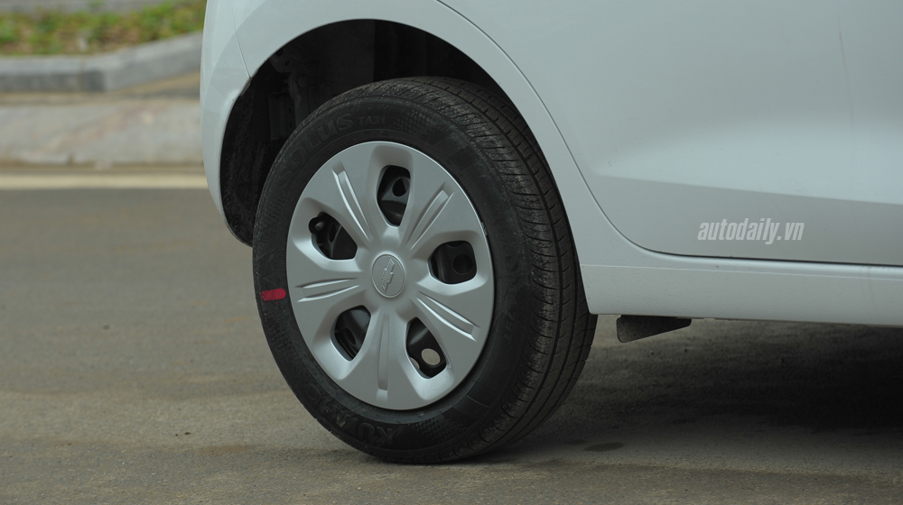 Chi tiết Chevrolet Spark Van 2016 đầu tiên về Việt Nam Chevrolet Spark 2016 (15).jpg