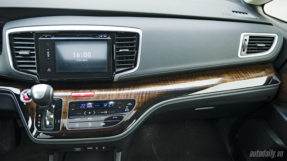 Honda Odyssey – Chuẩn mực mới cho xe gia đình tại Việt Nam Honda Odyssey 2016 (59).jpg