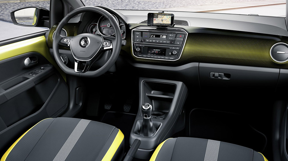 Thêm sức mạnh cho Volkswagen up! 2017 volkswagen-up (3).jpg