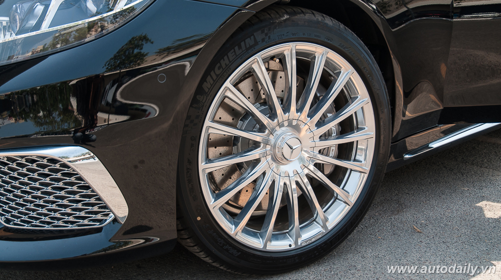 Ảnh chi tiết Mercedes-AMG S 65 chính hãng tại Việt Nam Mercedes-AMG_S_65 (13).jpg