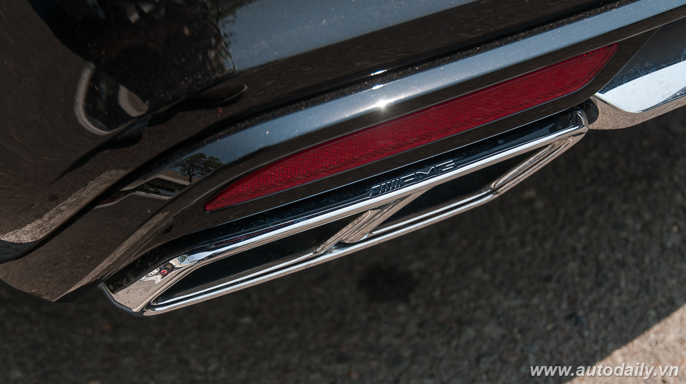 Ảnh chi tiết Mercedes-AMG S 65 chính hãng tại Việt Nam Mercedes-AMG_S_65 (16).jpg