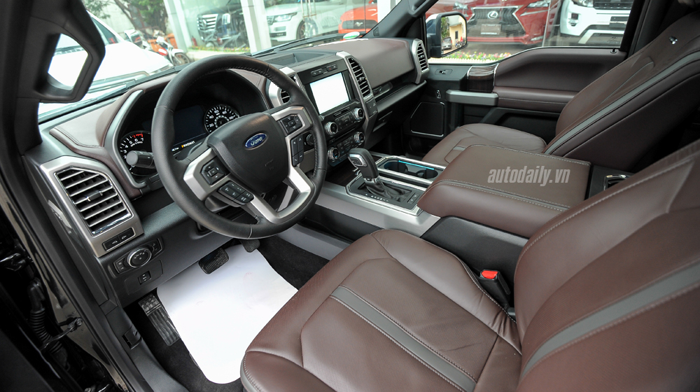 Cận cảnh cặp đôi Ford F-150 Platinum 2015 mới về Hà Nội FOrd F150 2015 (10).JPG