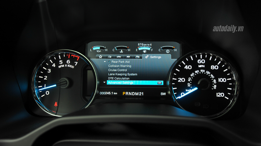 Cận cảnh cặp đôi Ford F-150 Platinum 2015 mới về Hà Nội FOrd F150 2015 (11).JPG