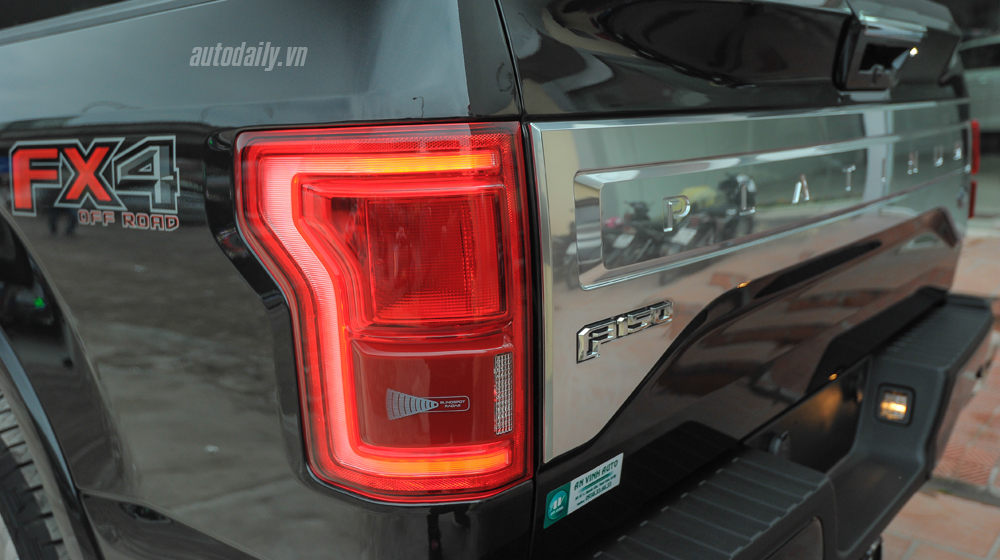 Cận cảnh cặp đôi Ford F-150 Platinum 2015 mới về Hà Nội FOrd F150 2015 (9).JPG