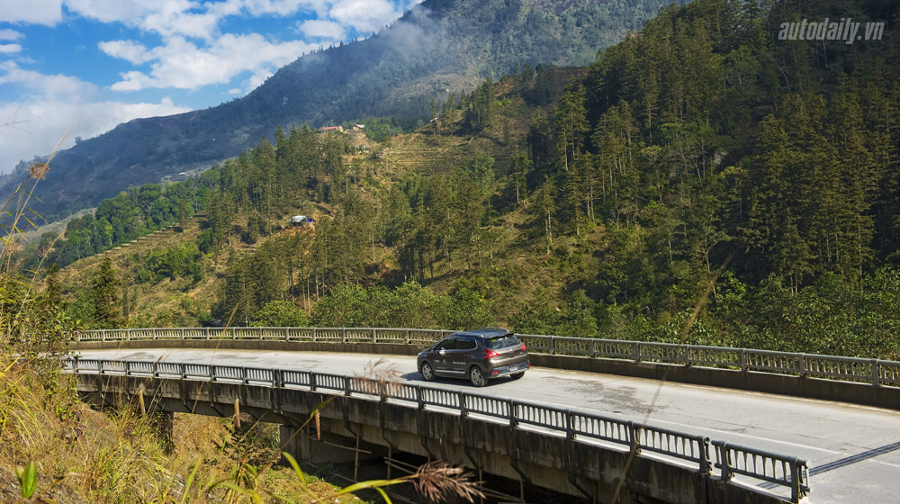 Thử “chất châu Âu” của Peugeot 3008 trên đường tuyết Sapa Peugeot 3008 (3).jpg