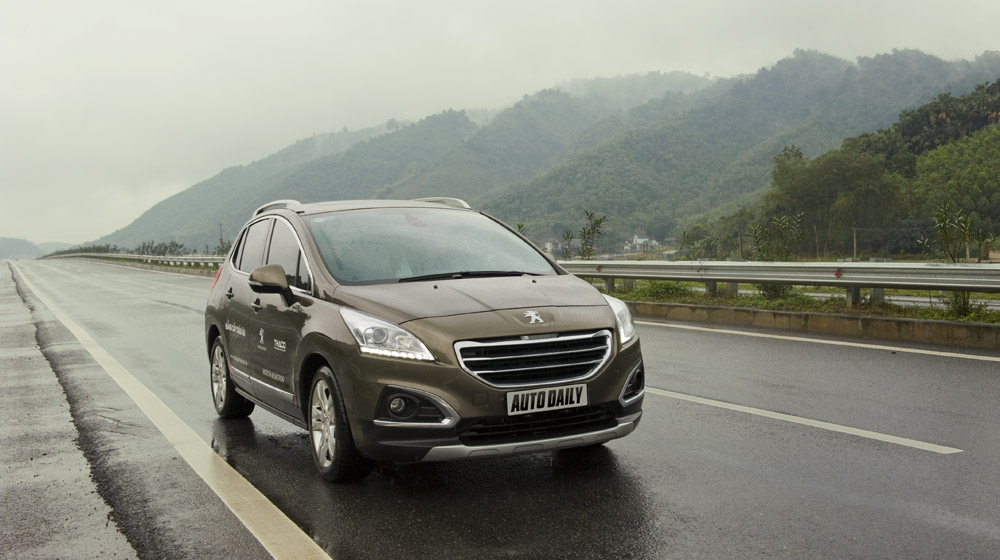 Thử “chất châu Âu” của Peugeot 3008 trên đường tuyết Sapa Peugeot 3008 (5).jpg