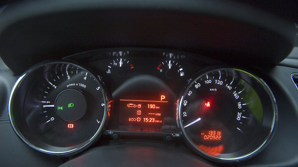 Thử “chất châu Âu” của Peugeot 3008 trên đường tuyết Sapa peugeot 3008 (2).jpg