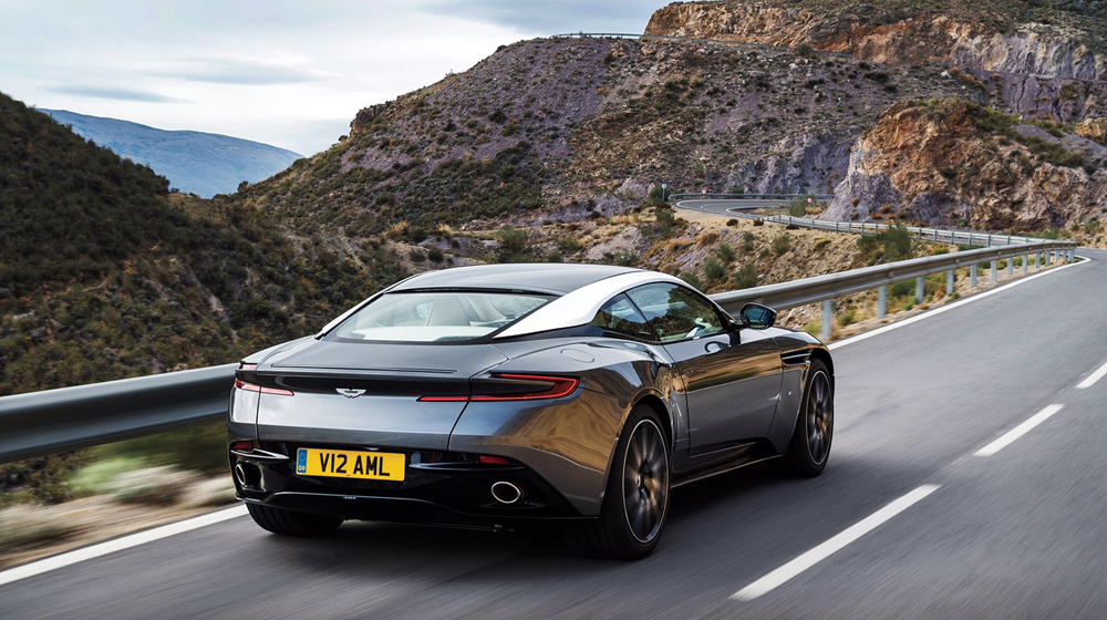 Siêu xe Aston Martin DB11 chính thức lộ diện Aston-Martin-DB11_CS5.jpg