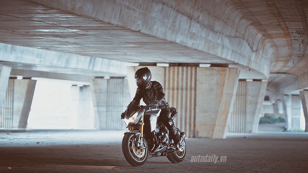 “Chế ngự” Kawasaki Z800 độ Streetfighter độc nhất tại Hà Nội DSC_6374.JPG