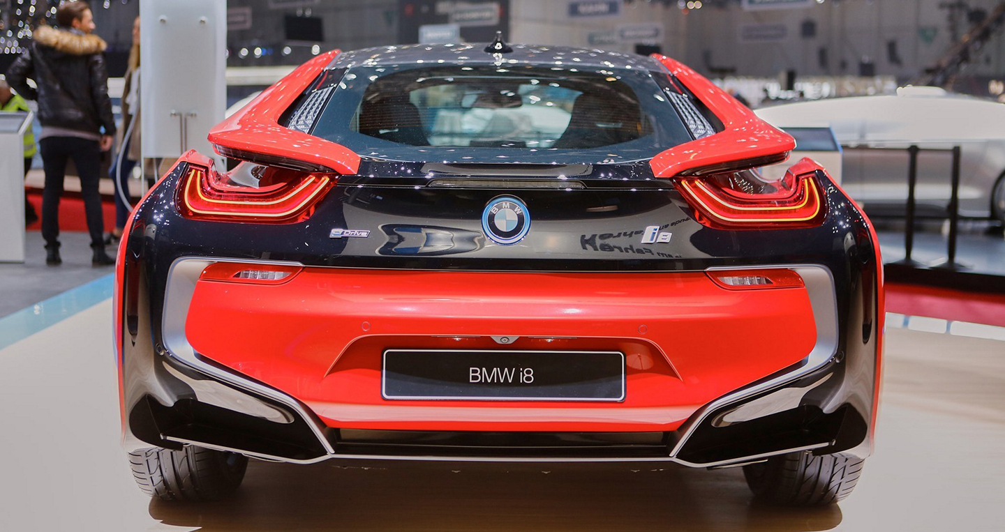 Cận cảnh BMW i8 Protonic Red Edition “bằng xương bằng thịt” bmw-i8-protonic-red-edition-is-the-beginning-of-something-hot-in-geneva_4 copy.jpg