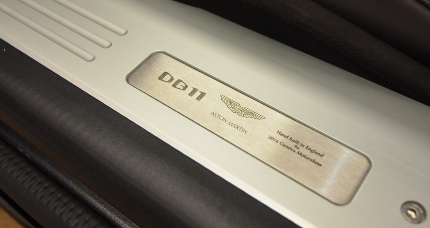 Aston Martin DB11 kiêu hãnh trên sân khấu Geneva Aston-Martin-DB11-at-Geneva9 copy.JPG