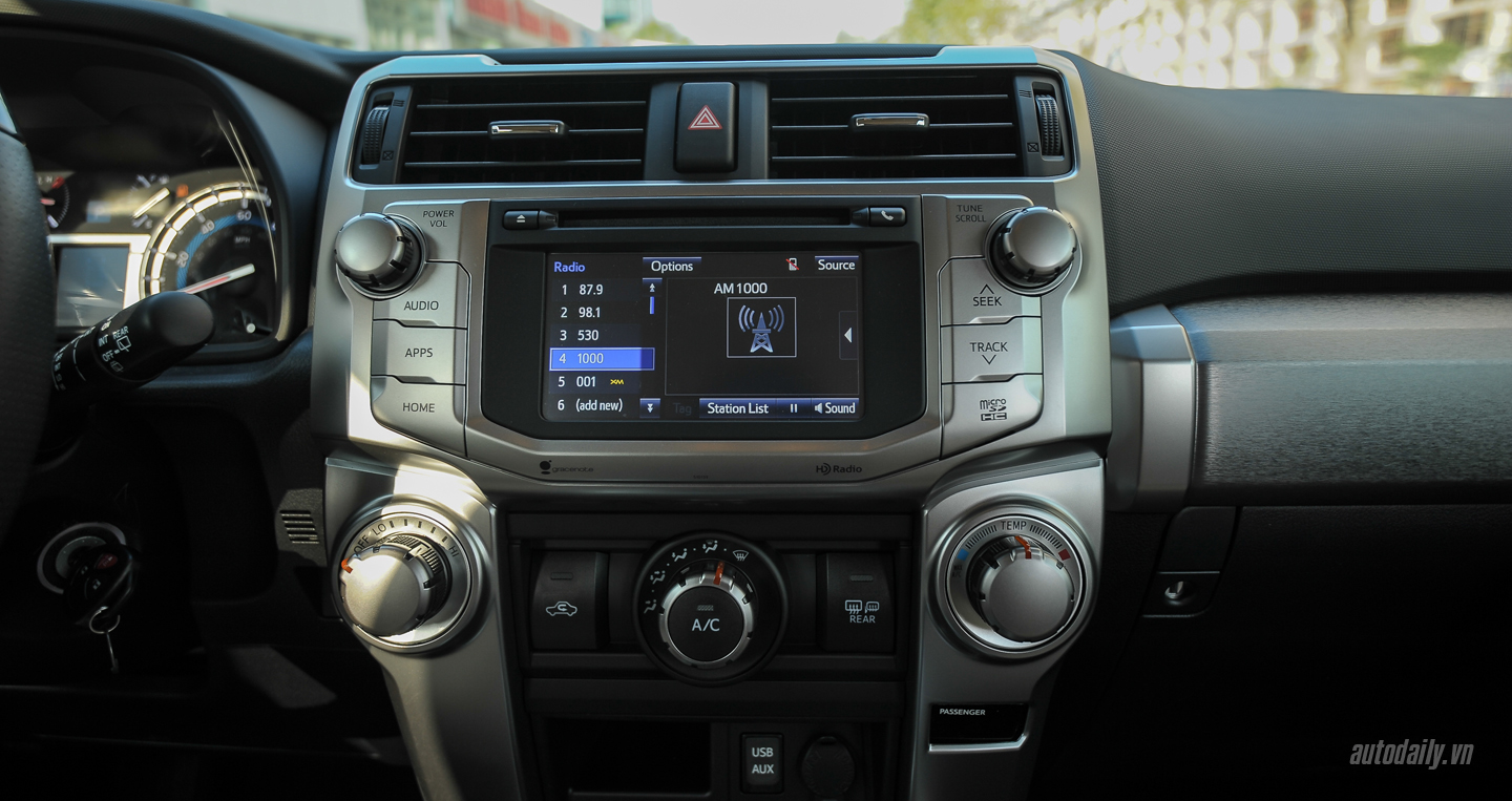 Ảnh chi tiết Toyota 4Runner SR5 2016 tại Hà Nội toyota 4runner 2016 (22).JPG