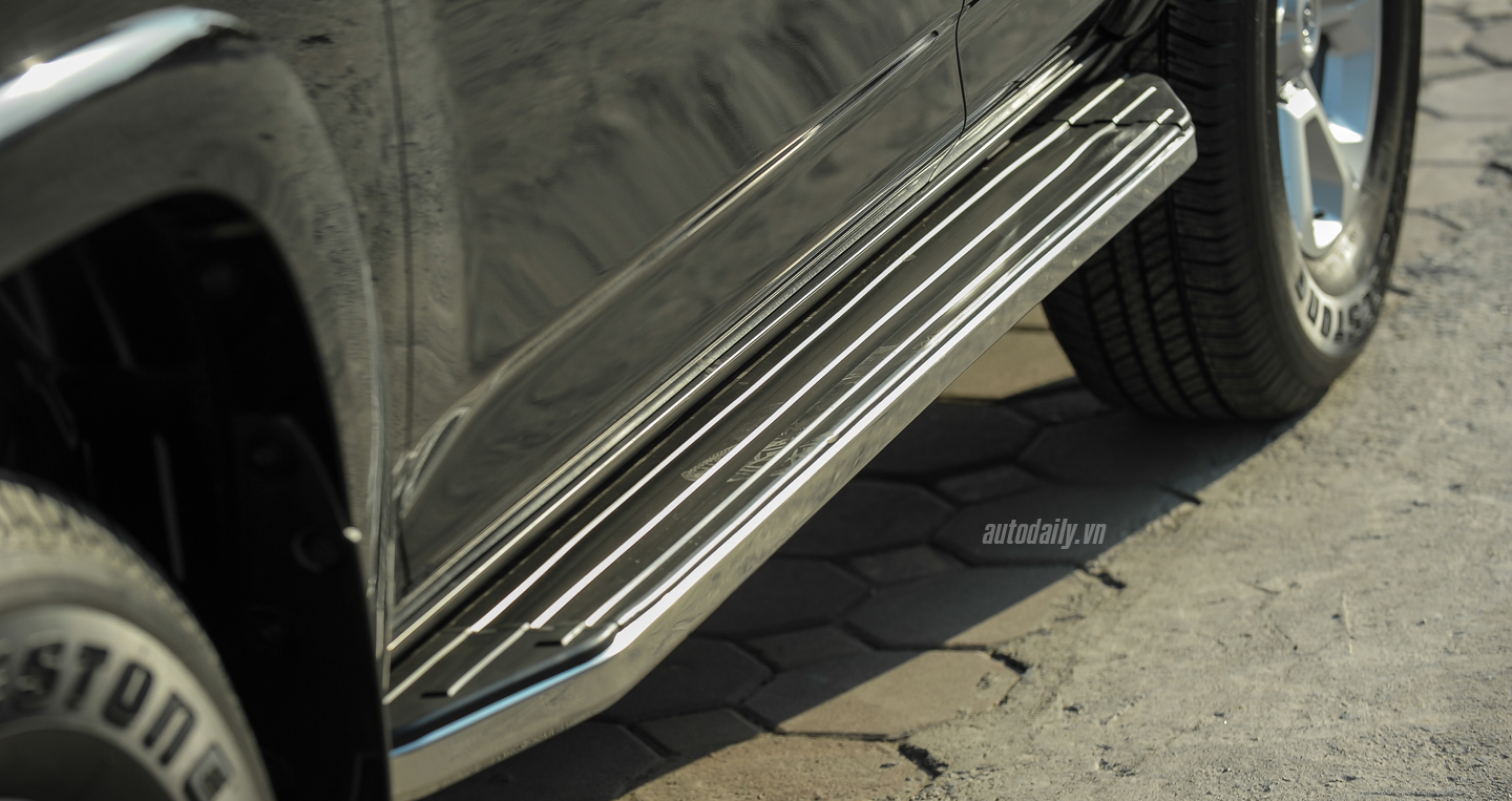 Ảnh chi tiết Toyota 4Runner SR5 2016 tại Hà Nội toyota 4runner 2016 (7).JPG