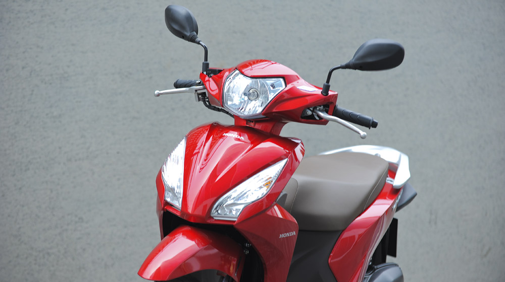 Chọn Suzuki Address hay Honda Vision? 69e1cb734fbd14b1063c0482691a090b_Honda-Vision-2014_9jpg.jpg