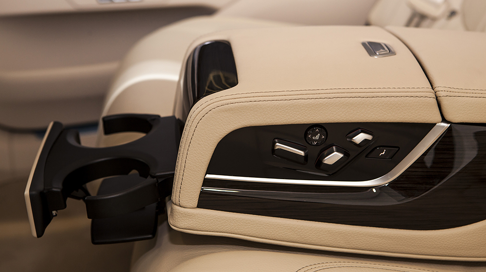 BMW 730Li chính hãng về Việt Nam, giá 4,1 tỷ đồng BMW_730Li (13).jpg