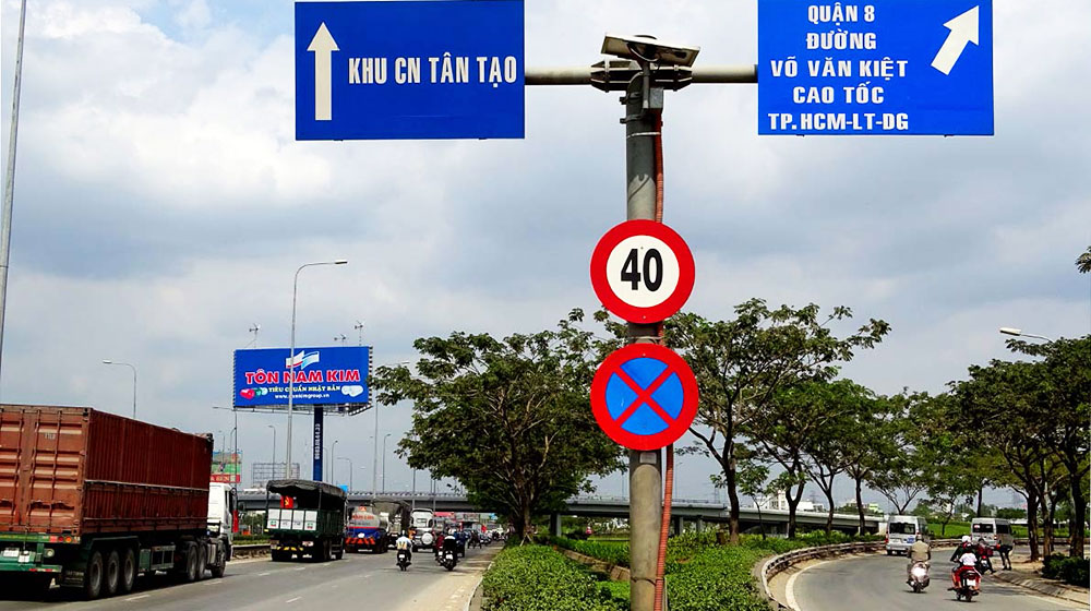 “Nhổ” hơn 1.600 biển hạn chế tốc độ dưới 50km/h bien-bao-giao-thong.jpg