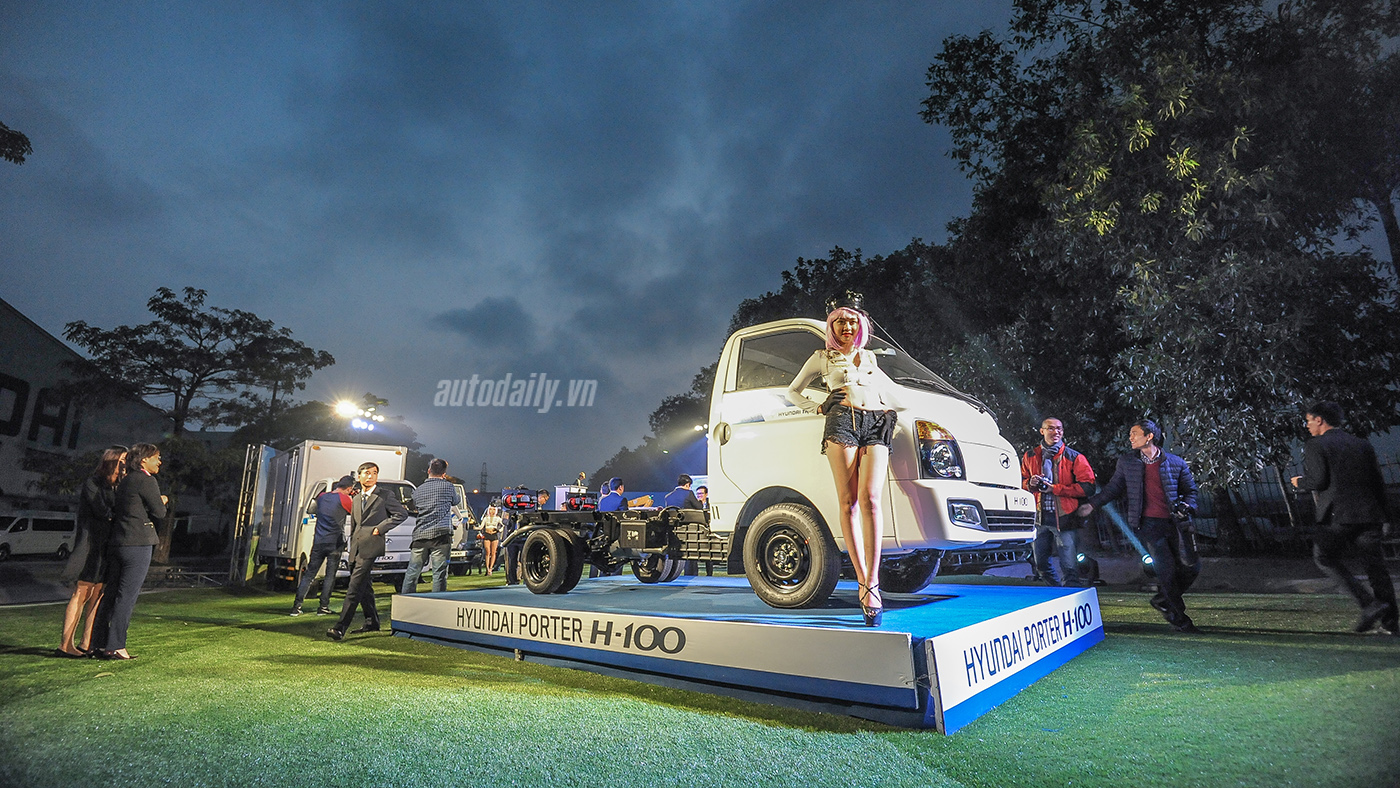 Giá từ 325 triệu đồng, xe tải nhỏ của Hyundai có gì hấp dẫn tài xế Việt? H100 (12).JPG
