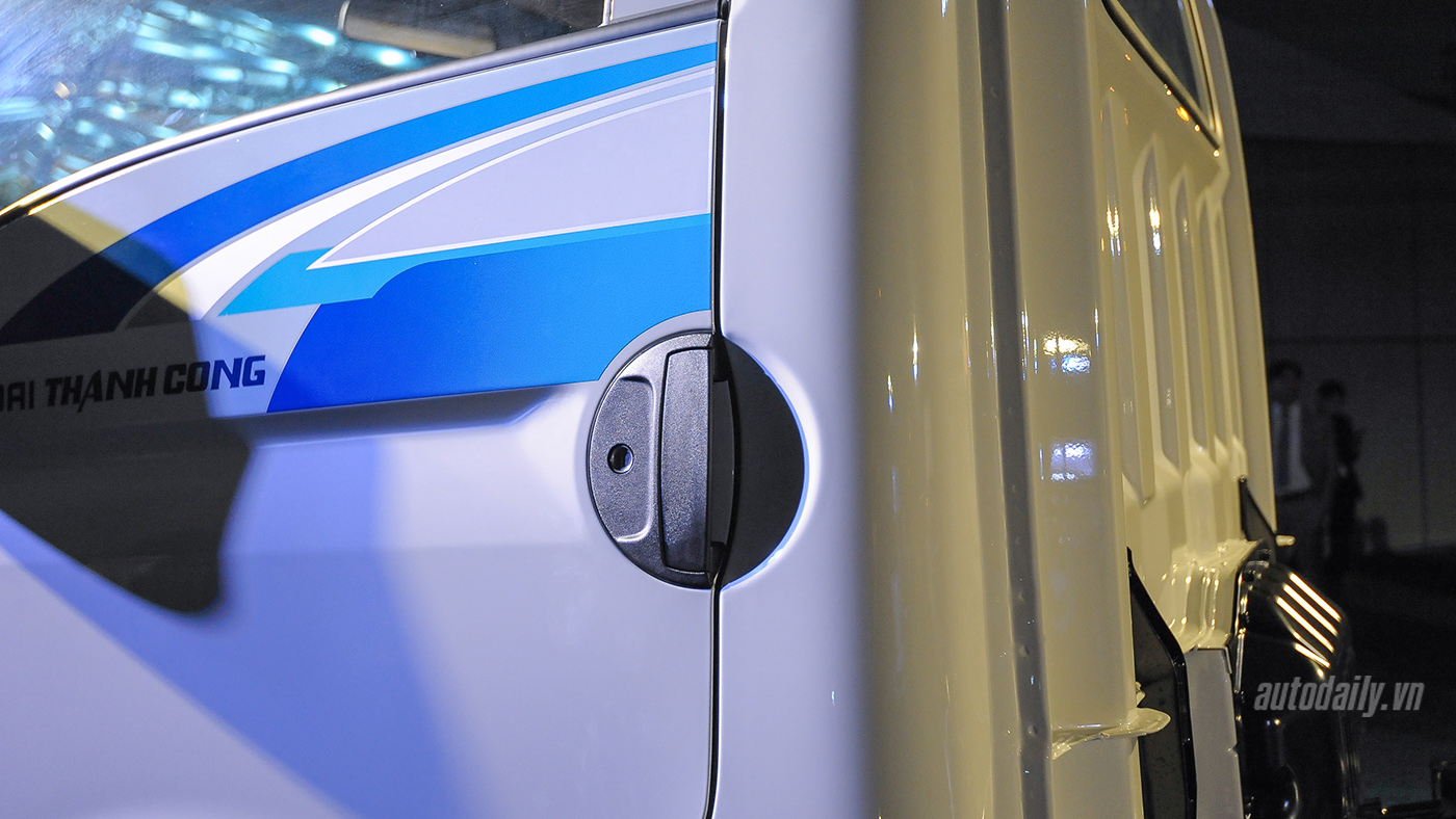 Giá từ 325 triệu đồng, xe tải nhỏ của Hyundai có gì hấp dẫn tài xế Việt? H100 (17).JPG