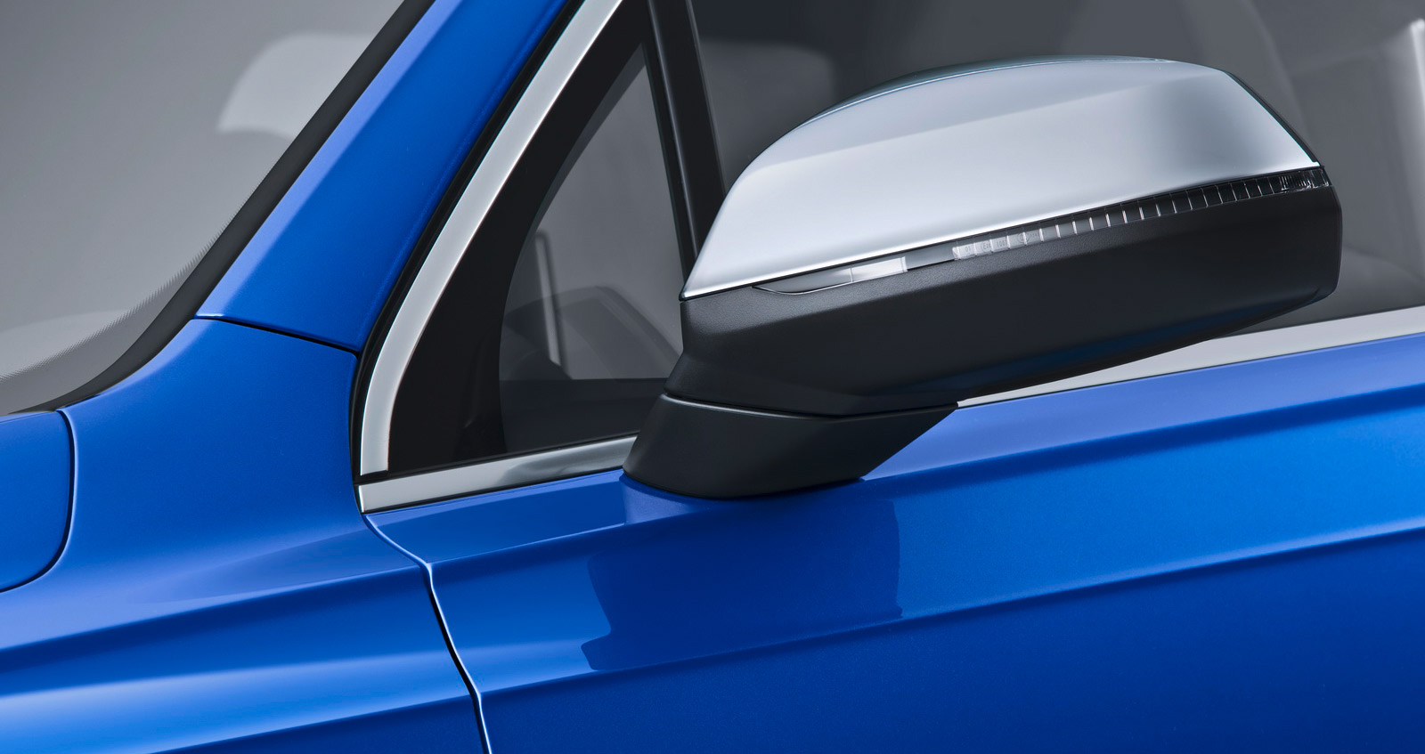 Ảnh chi tiết Audi SQ7 TDI 2017-Audi-SQ7-TDI-18.jpg