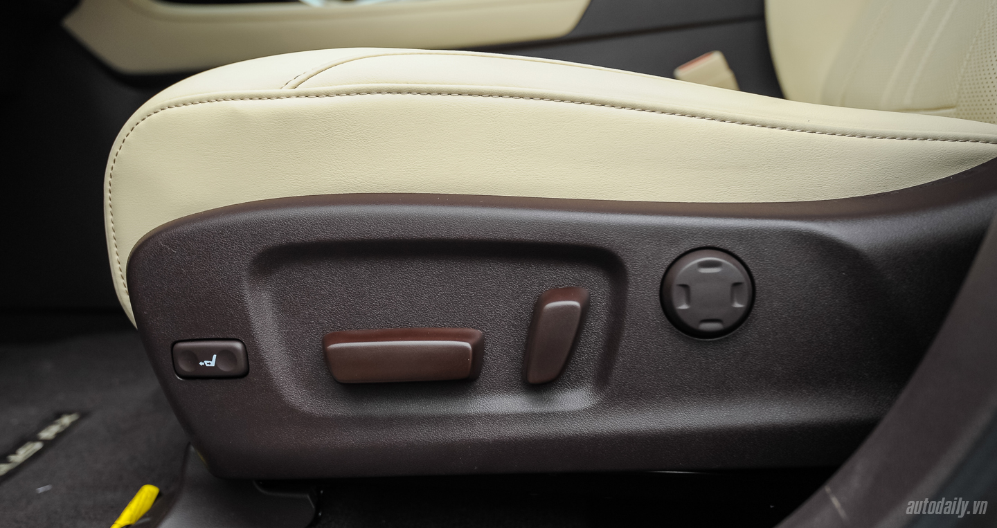 Ảnh chi tiết nội thất Lexus RX450h Hybrid 2016 lexus RX (27).jpg