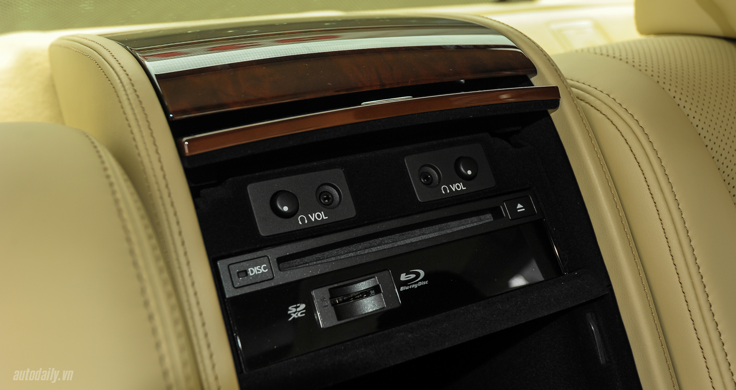 Chi tiết nội thất Lexus LS460L 2016 tại Hà Nội Lexus LS460L 2016 (1).jpg