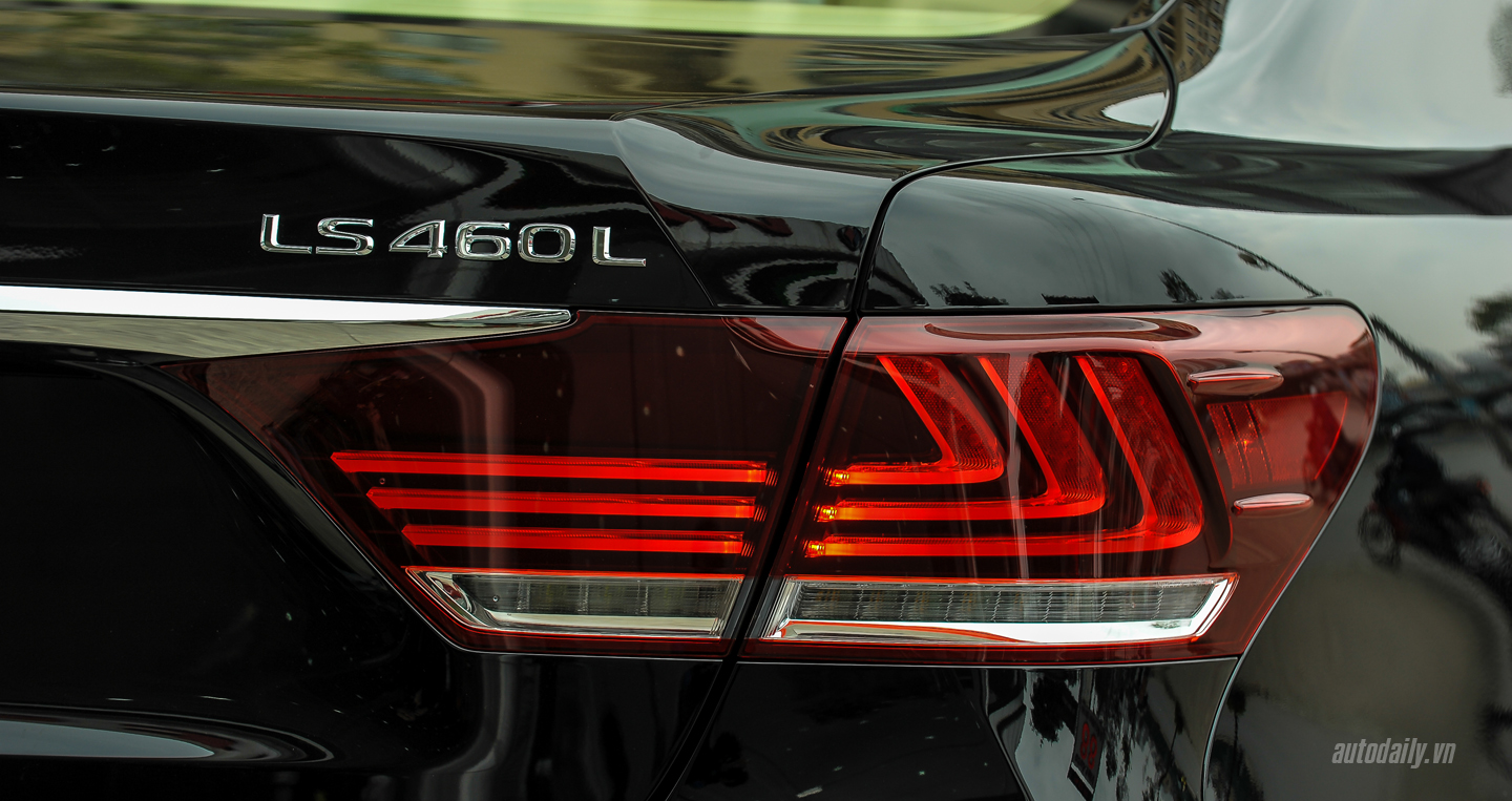 Chi tiết ngoại thất Lexus LS460L 2016 Lexus LS460L 2016 (25).jpg