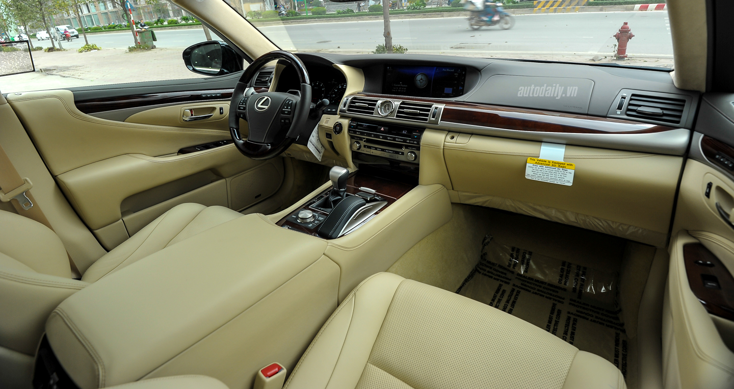 Chi tiết nội thất Lexus LS460L 2016 tại Hà Nội Lexus LS460L 2016 (34).jpg