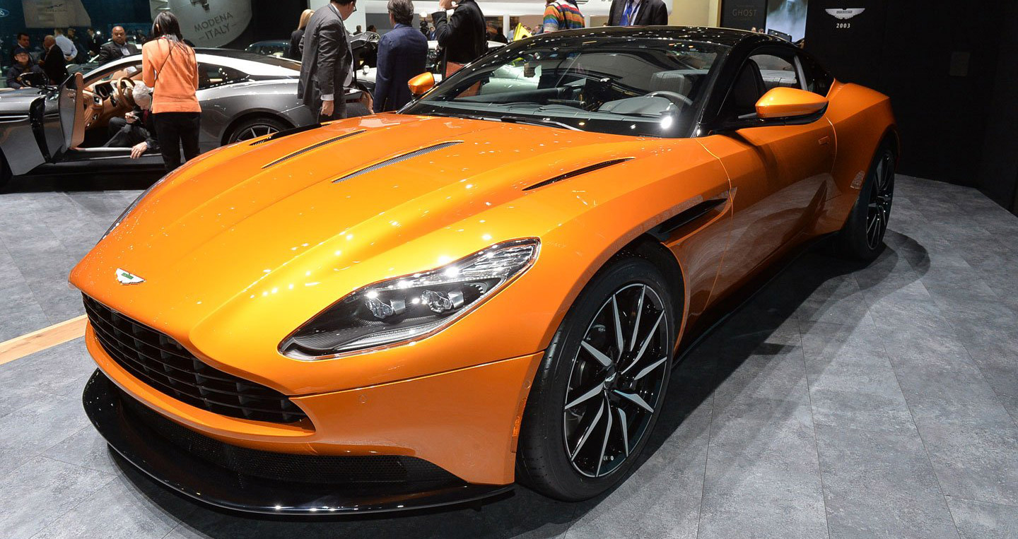 Aston Martin DB11 lên 