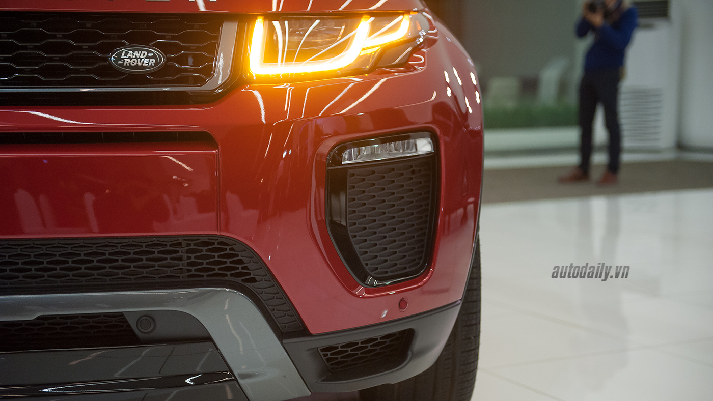 Range Rover Evoque vs. Porsche Macan: Cân sức cân tài Evoque 2016 (24).JPG