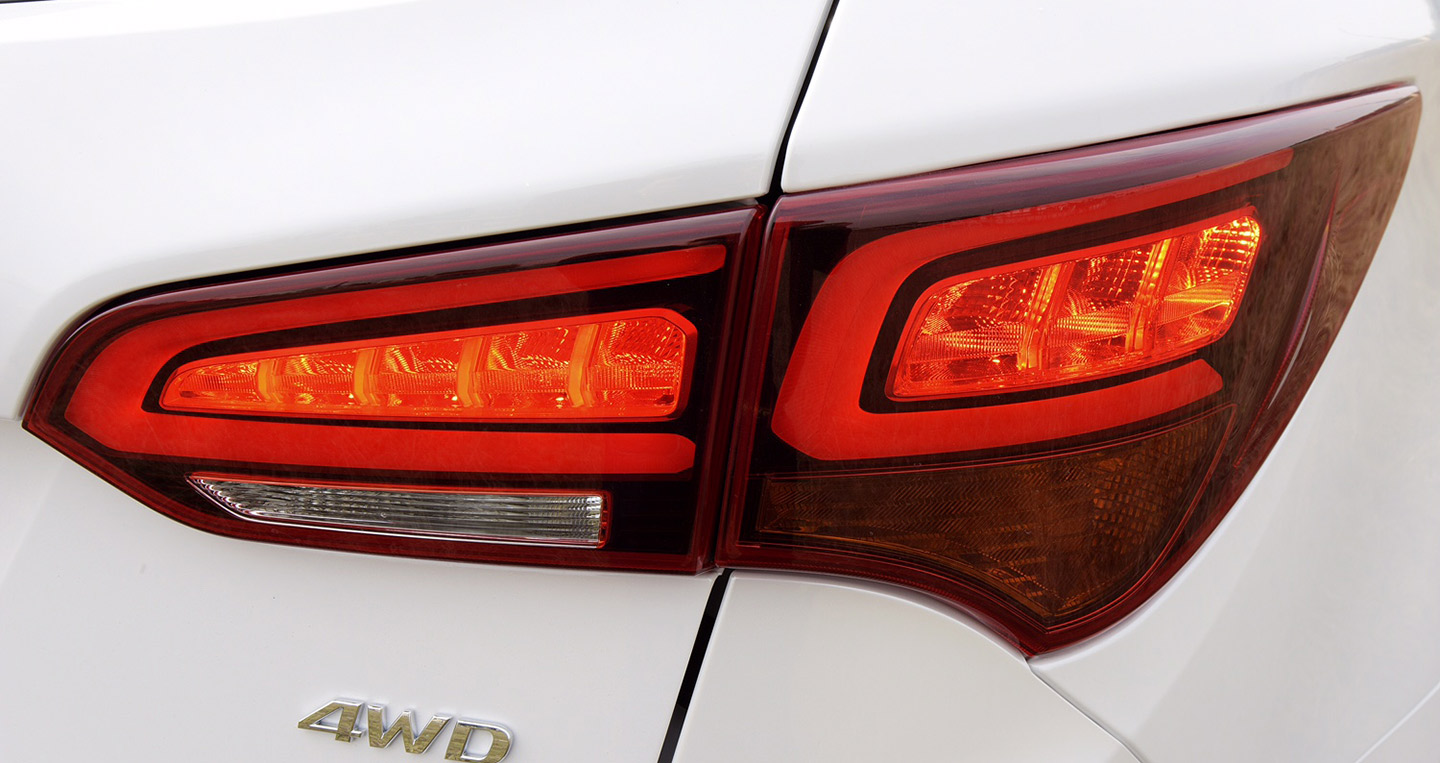 Ảnh chi tiết Hyundai SantaFe 2016 tại Việt Nam Hyundai-SantaFe-2016-(VN)---17.jpg