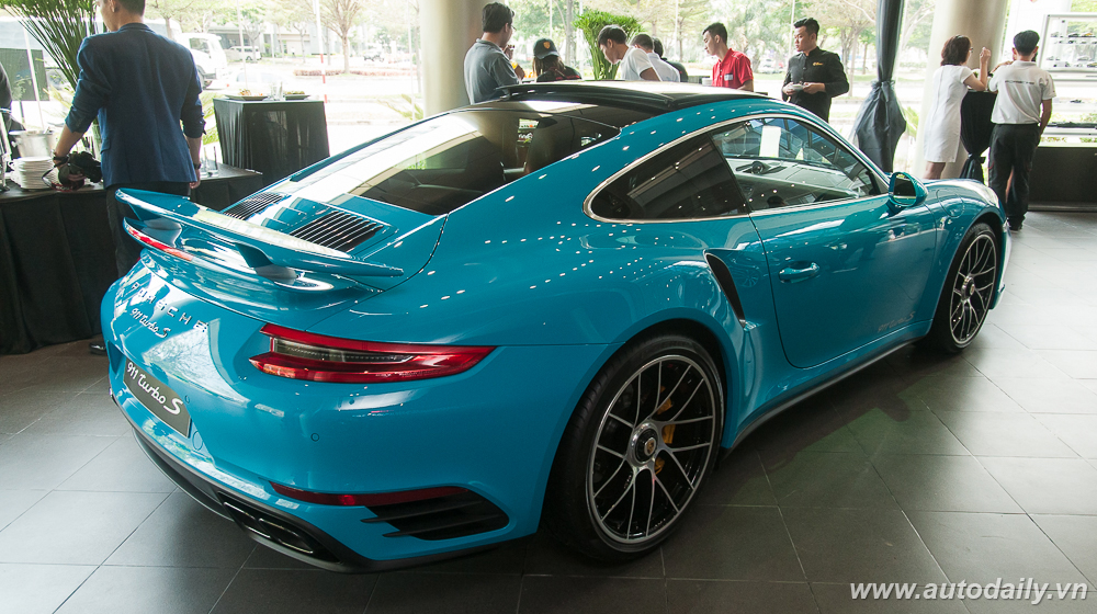 Ảnh chi tiết Porsche 911 Turbo S Porsche_911_Turbo_S (25).jpg