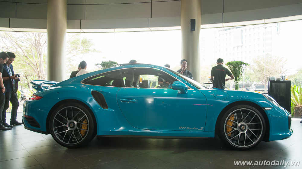 Ảnh chi tiết Porsche 911 Turbo S Porsche_911_Turbo_S (26).jpg