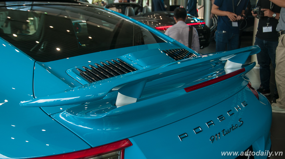 Ảnh chi tiết Porsche 911 Turbo S Porsche_911_Turbo_S (32).jpg