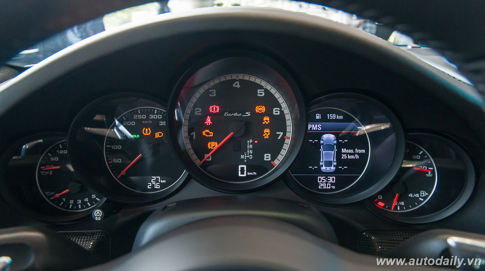 Ảnh chi tiết Porsche 911 Turbo S Porsche_911_Turbo_S (33).jpg