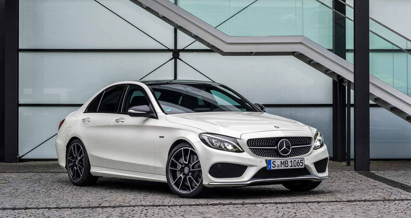 Mercedes-Benz và BMW cạnh tranh vị trí số 1 phân khúc xe sang Mercedes-C450-AMG-Sport-2.jpg