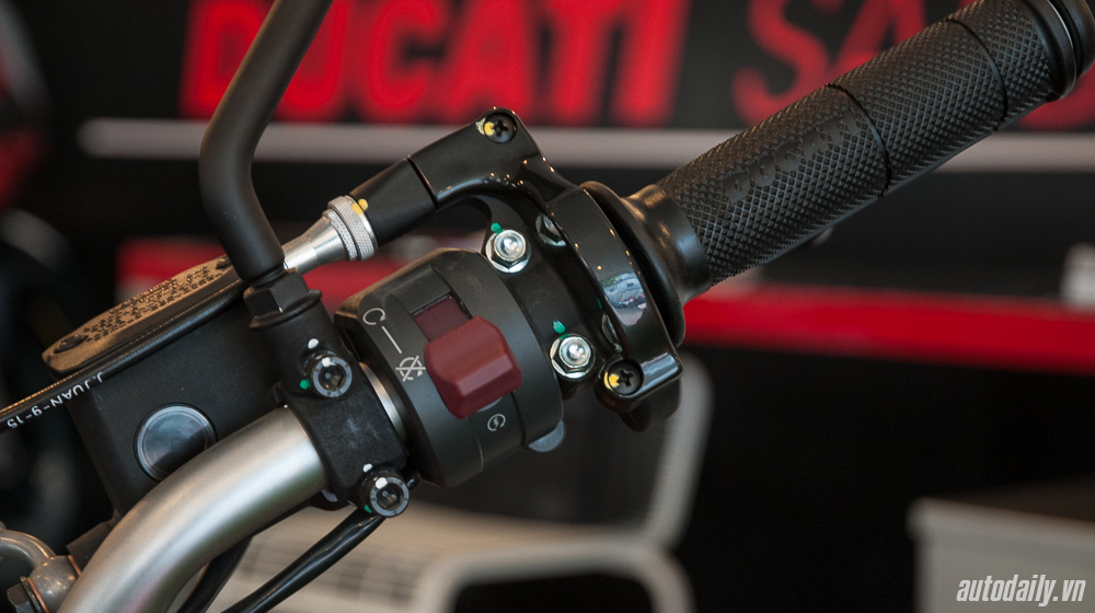 Ducati Scrambler Sixty2 chính hãng về Việt Nam Sixty2 (10).jpg