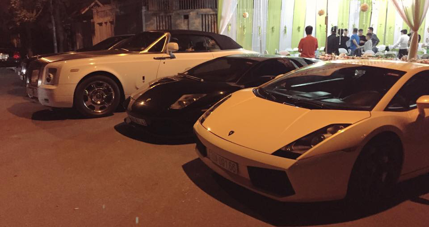 Dàn siêu xe khủng trong đám cưới Á hậu Trà My dam cuoi sieu xe (10).jpg