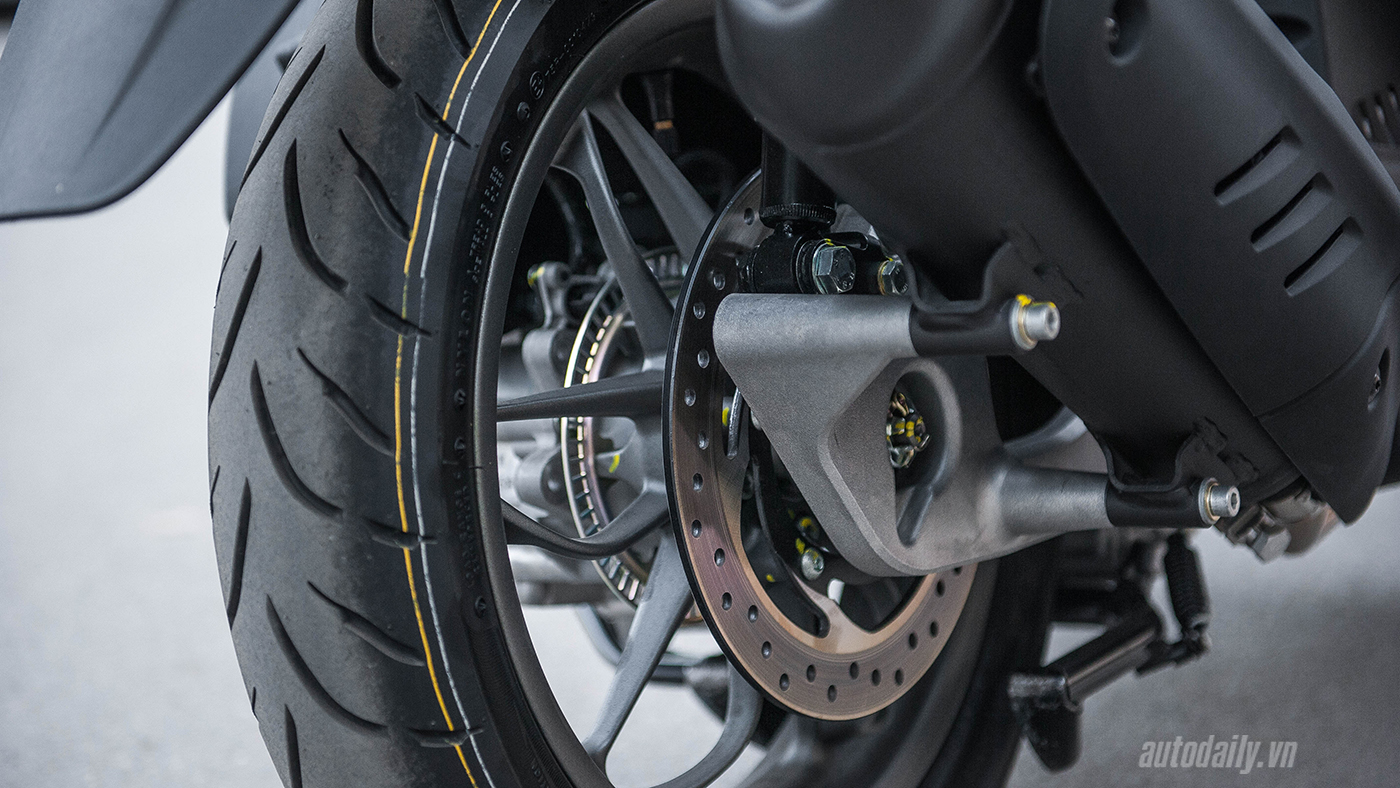 Đánh giá nhanh xe tay ga cỡ lớn Piaggio Medley Đánh giá nhanh Piaggio Medley (11).jpg