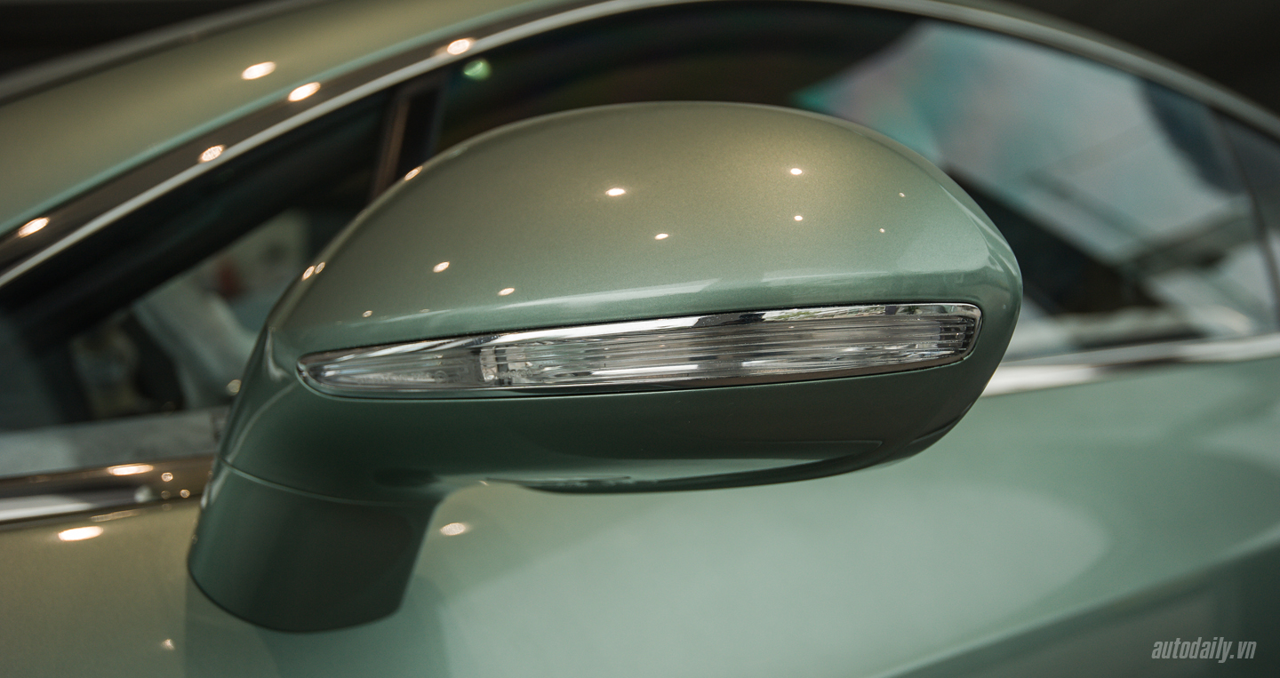 Ảnh chi tiết Bentley Continental GT V8 màu độc tại Việt Nam bentley Continental GT V8 (10).jpg