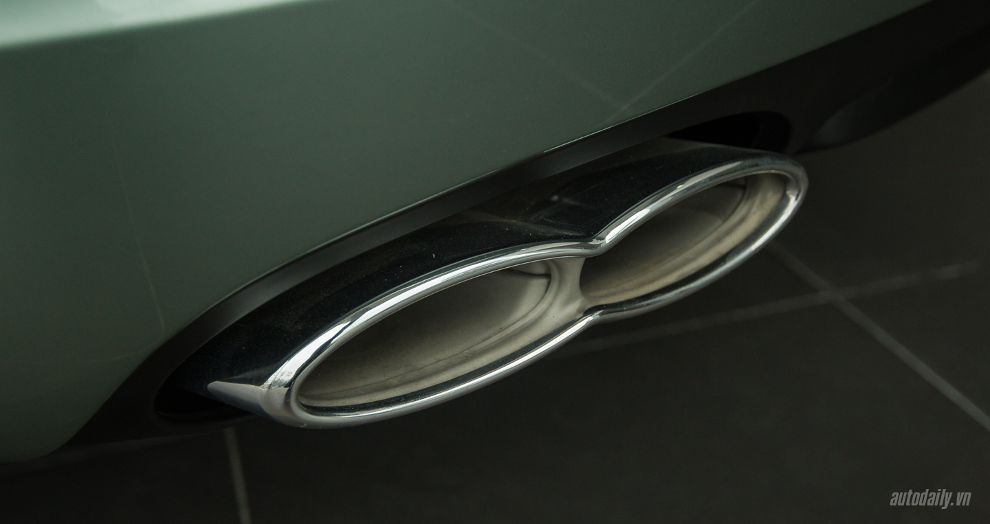 Ảnh chi tiết Bentley Continental GT V8 màu độc tại Việt Nam bentley Continental GT V8 (11).jpg