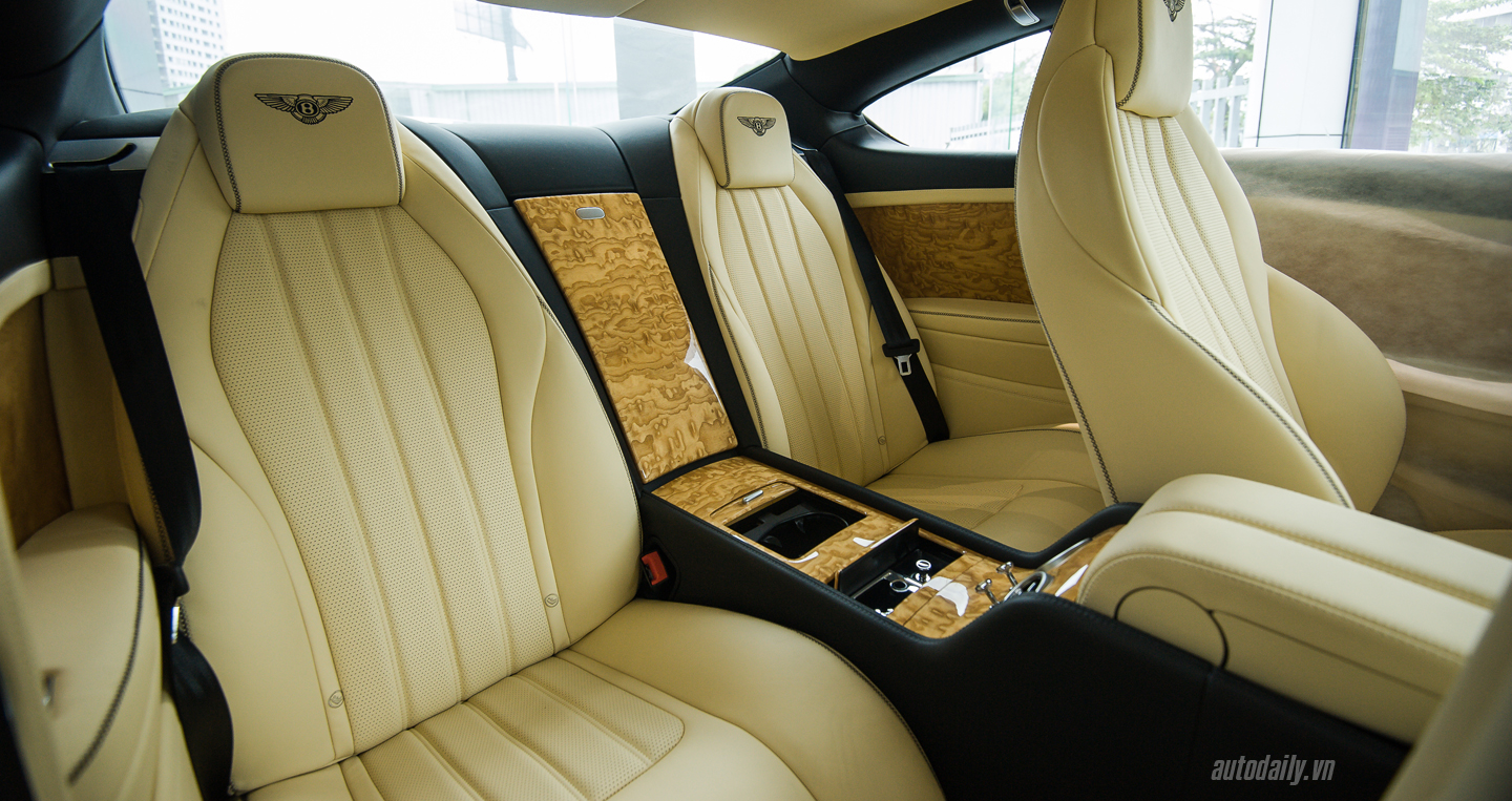 Ảnh chi tiết Bentley Continental GT V8 màu độc tại Việt Nam bentley Continental GT V8 (23).jpg