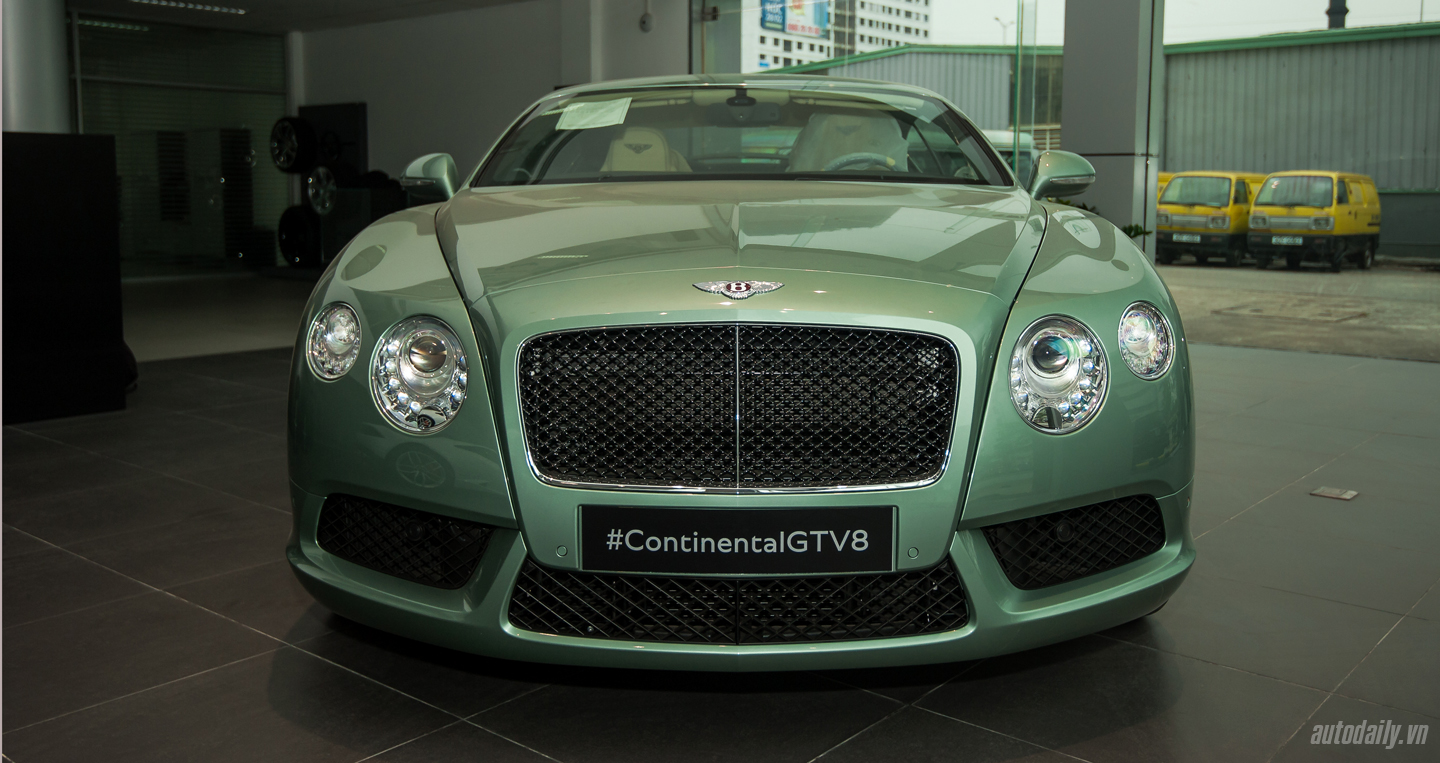 Ảnh chi tiết Bentley Continental GT V8 màu độc tại Việt Nam bentley Continental GT V8 (3).jpg