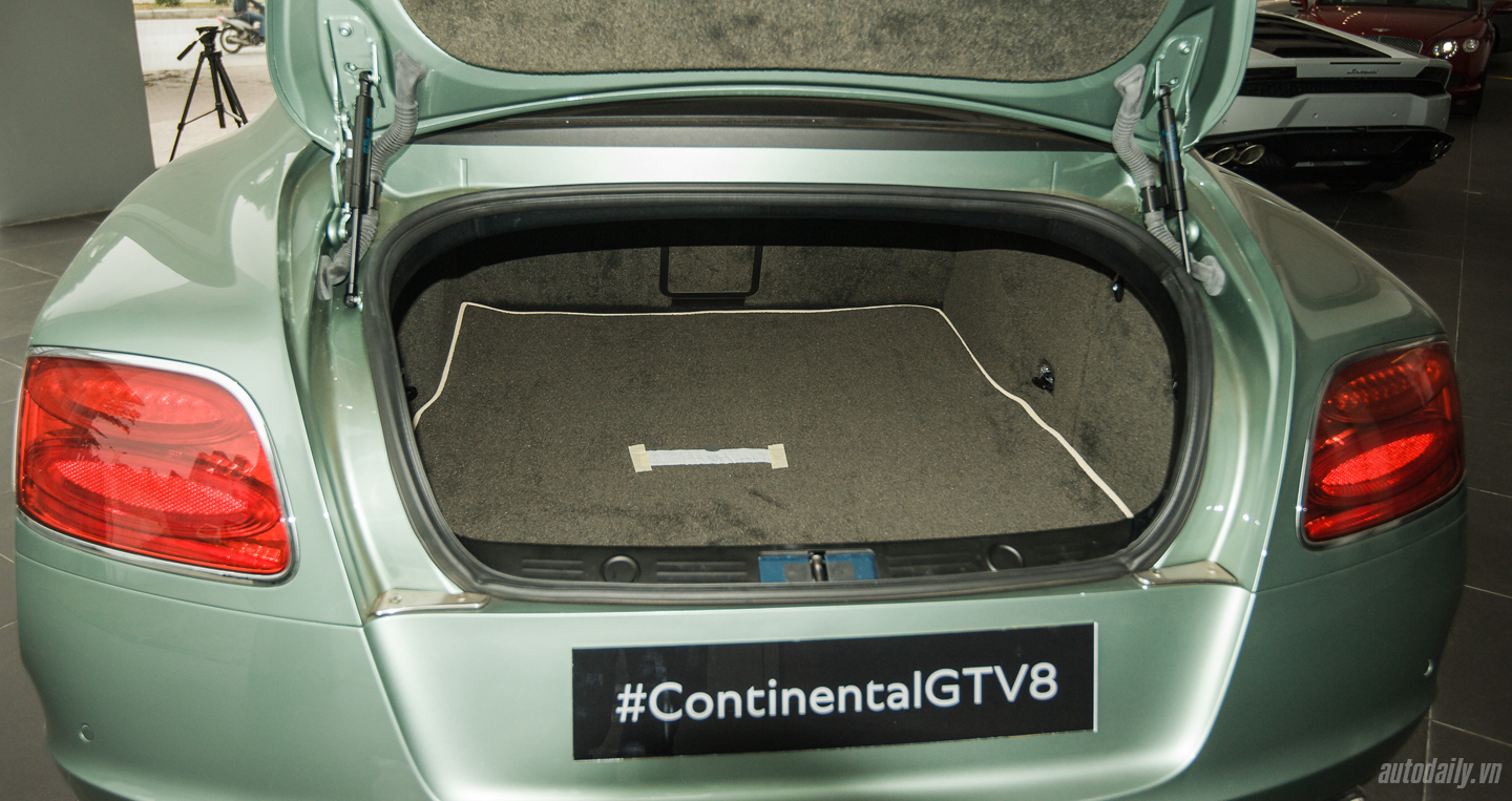 Ảnh chi tiết Bentley Continental GT V8 màu độc tại Việt Nam bentley Continental GT V8 (31).jpg