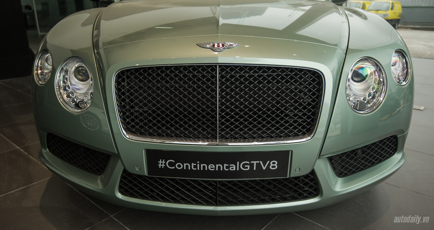 Ảnh chi tiết Bentley Continental GT V8 màu độc tại Việt Nam bentley Continental GT V8 (5).jpg