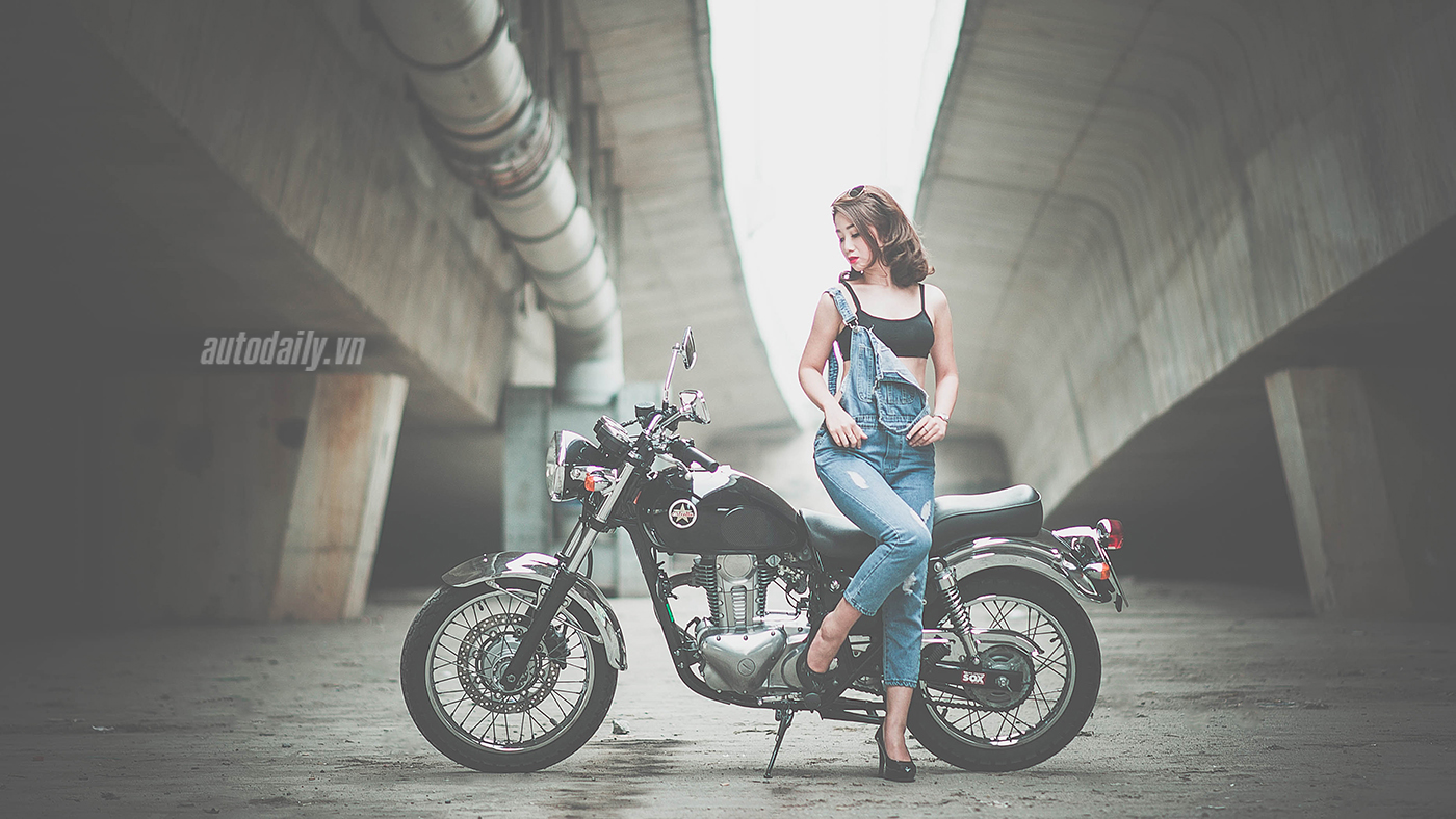 Thiếu nữ Hà Thành quyến rũ bên Kawasaki Estrella 250 Kawasaki Estrella) (24).jpg