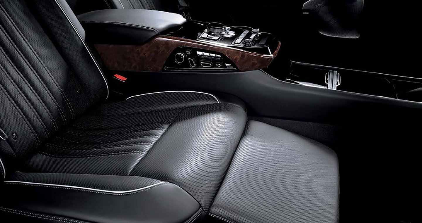 Ảnh chi tiết Genesis EQ900L genesis-eq900l-lwb (8).jpg