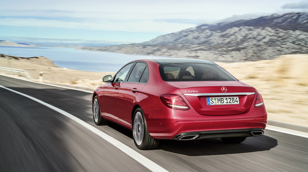 Mercedes E-Class 2016 chào thị trường ĐNÁ giá từ 114.260 USD 2017-Mercedes-Benz-E-Class-12 copy.jpg