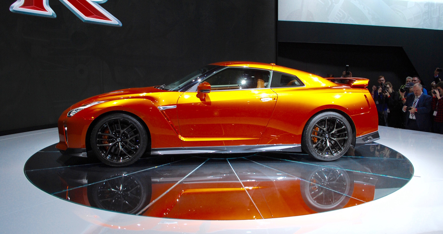 Nissan trình làng GT-R 2017, mạnh 565 mã lực 17-Nissan-GTR-NYIAS - 6 copy.JPG